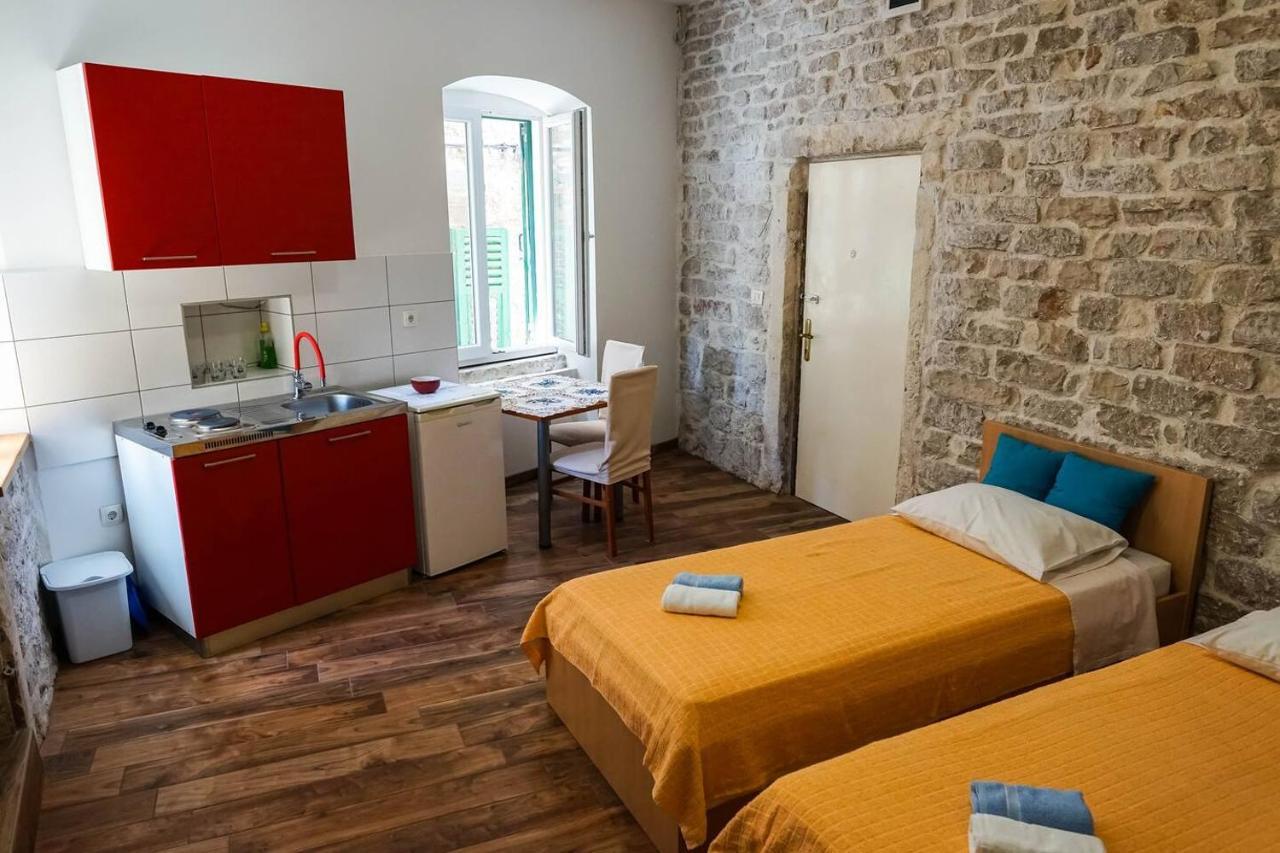 Studio Apartment In The Old City Of Sibenik Exterior photo