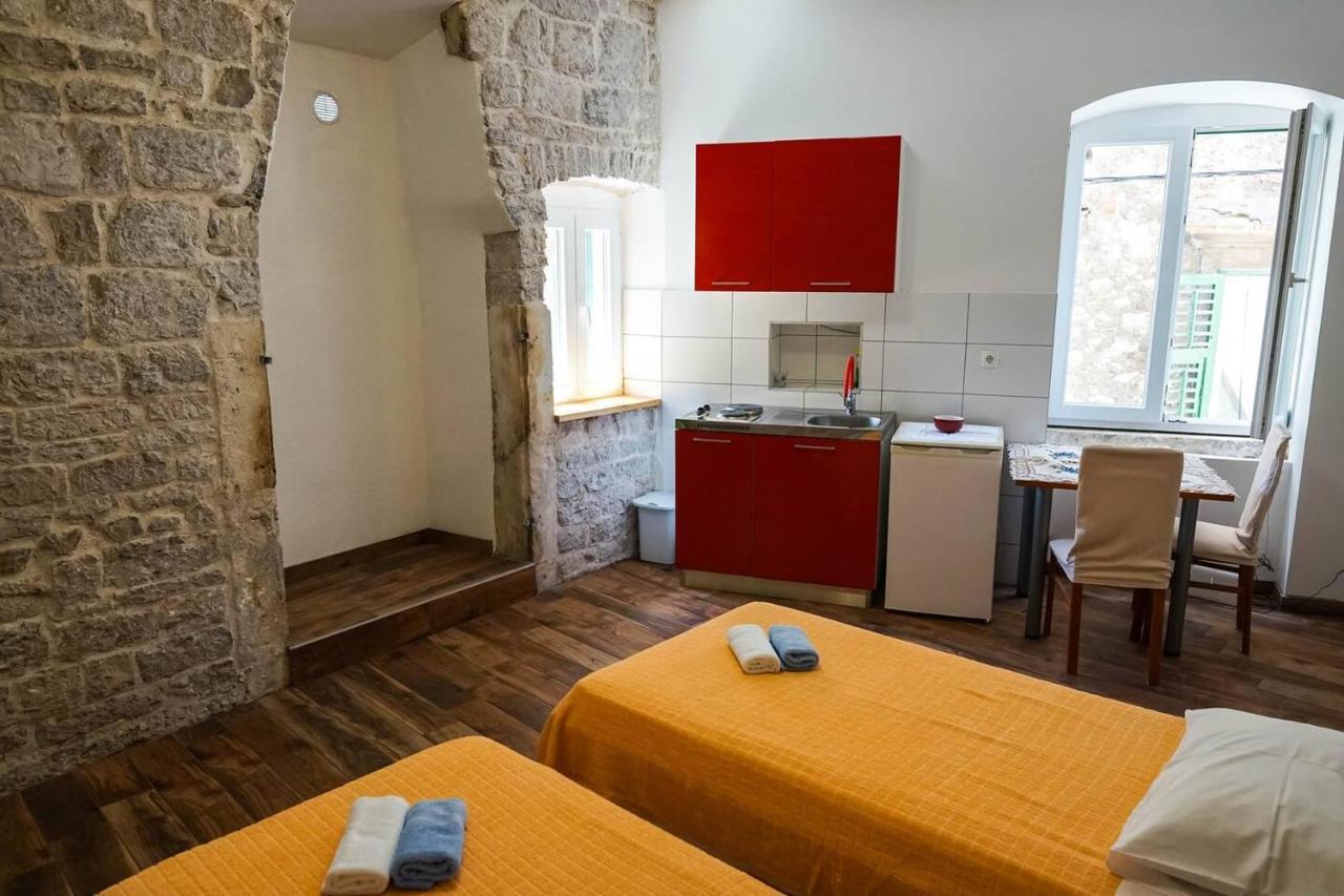 Studio Apartment In The Old City Of Sibenik Exterior photo